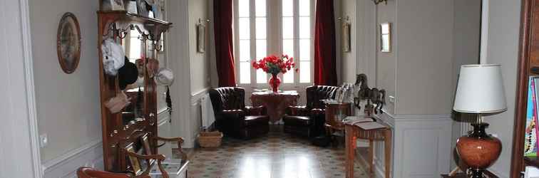 Lobby Château Coquelicot