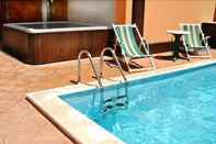 Swimming Pool Hotel Prestige