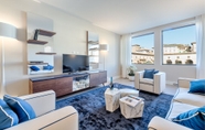 Common Space 4 Luxury Blue River