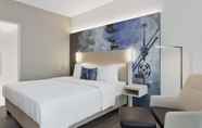 Bedroom 2 Courtyard by Marriott Munich Garching