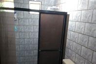 In-room Bathroom Sueste Hostel