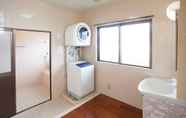 Toilet Kamar 2 Kariyushi Condominium Resort Kin New Covenant