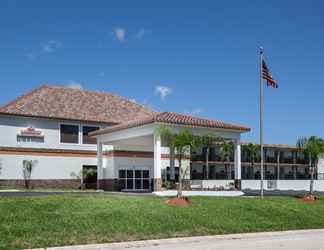 Exterior 2 Hawthorn Suites by Wyndham Kissimmee Gateway