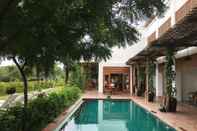 Swimming Pool Villa Bagan