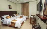 Bedroom 3 Al Fawz Inn
