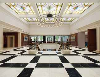 Lobby 2 Astor Garden Hotel