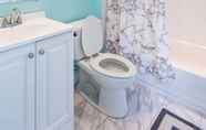 Toilet Kamar 3 Wyman Bed & Breakfast