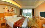 Bilik Tidur 4 Vienna Hotel Qingyuan Taihe Ancient Cave