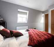 Bedroom 3 The Norfolk Maisonette - Lovely 4BDR Mews Home in Paddington