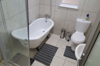 Toilet Kamar AQE Accommodation