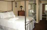 Kamar Tidur 4 Vintage Gardens Bed & Breakfast