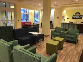 Lobby 4 Days Inn & Suites by Wyndham Kearney