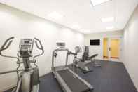 Fitness Center Days Inn & Suites by Wyndham Kearney