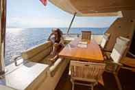 Ruang Umum Italy Luxury Yacht Charter