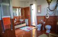 Bilik Mandi dalam Bilik 2 B&B Ellera Viterbo