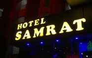 Exterior 5 Hotel Samrat