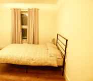 Bedroom 4 SS Property Hub - Canary Wharf Apartment