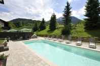 Swimming Pool Ferienparadies Alpenglühn