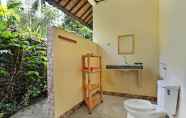 Toilet Kamar 5 Great Mountain Views