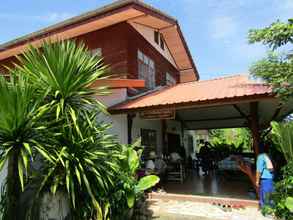 Luar Bangunan 4 Baan Kokmuang Homestay