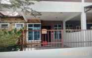 Bangunan 5 Alya Homestay