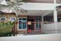 Exterior Alya Homestay