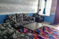 Lobby Alya Homestay