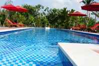 Swimming Pool Gite Nam Hien Mekong