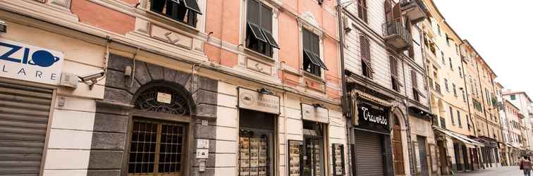 Exterior Cinque Terre Decor