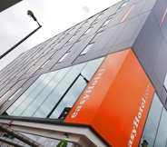 Exterior 2 easyHotel Glasgow