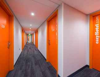 Lobi 2 easyHotel Glasgow