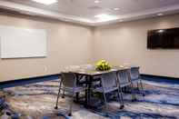 Functional Hall Fairfield Inn & Suites Philadelphia Broomall/Newtown Square