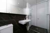 Toilet Kamar Accommodate Canberra - Amaya