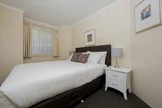 Bedroom 4 Accommodate Canberra - Kingston Court