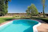 Swimming Pool Balneario de Almeida La Dama Verde