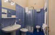 Toilet Kamar 7 B&B San Francesco