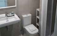 Toilet Kamar 6 RK Océano Vivienda Vacacional