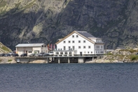 Bangunan Hotel Grimsel Passhöhe