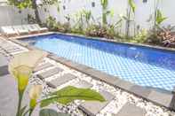 Swimming Pool KyGunAya Villa