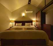 Bedroom 3 Pool Terrace Imgya Suite