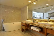 In-room Bathroom Imgya Palace