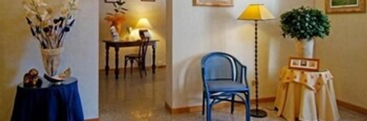 Lobi Hotel Villa Tirreno