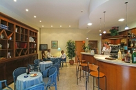 Bar, Kafe dan Lounge Hotel Villa Tirreno