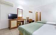 Bedroom 2 Alanya Beach Hotel