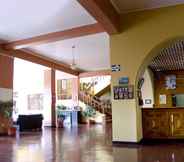 Lobby 5 DM Hoteles Ayacucho