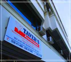 Bangunan 4 Taver's Pension House