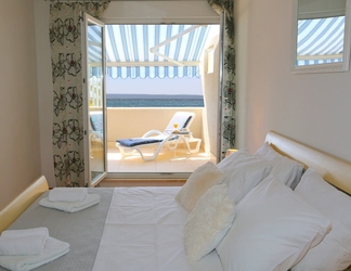 Bedroom 2 Beachfront Holiday Apartments