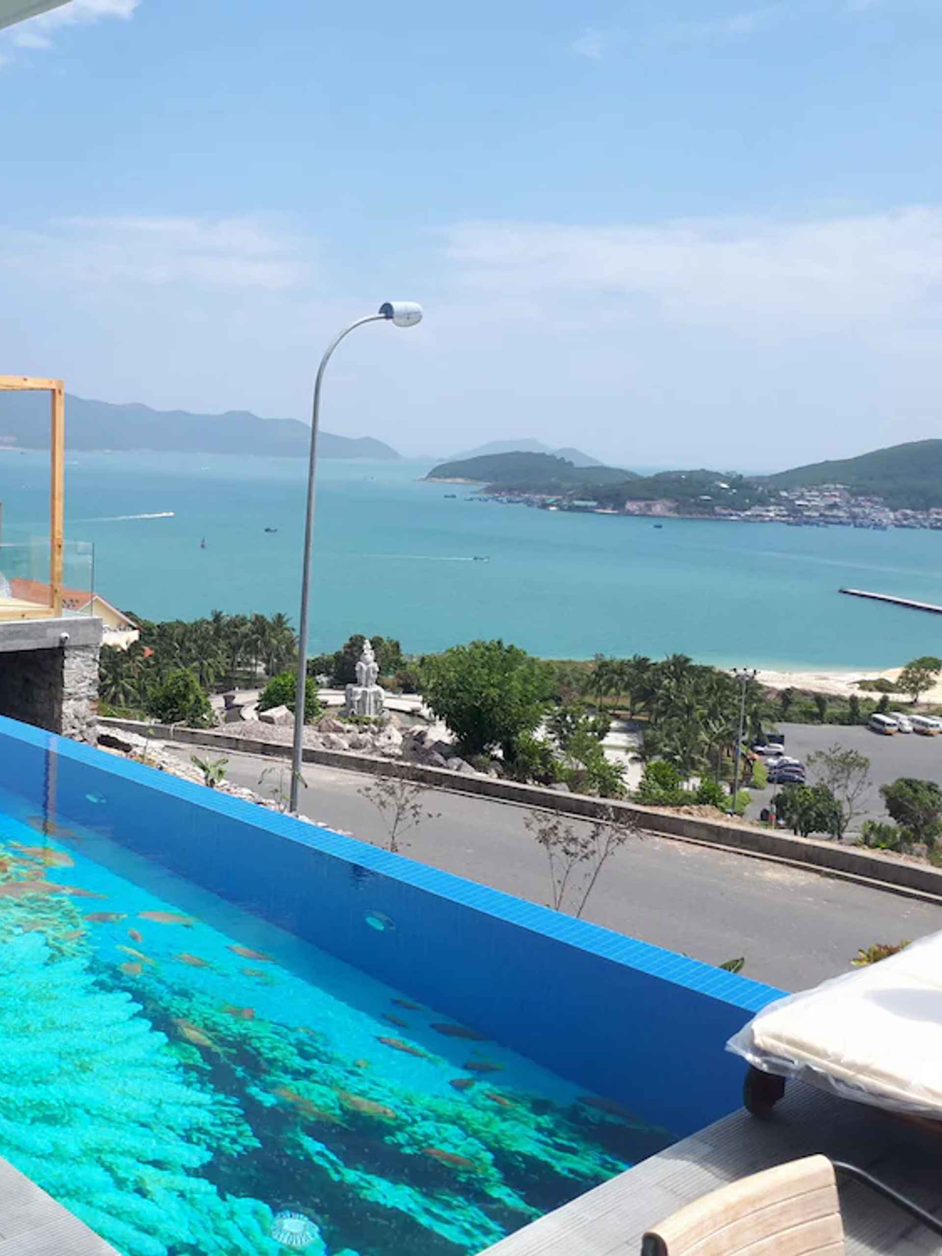 Hồ bơi Nha Trang Harbor View Villa