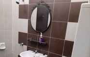 Toilet Kamar 7 Khalish Homestay