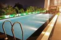 Swimming Pool Hotel Saffron Crest